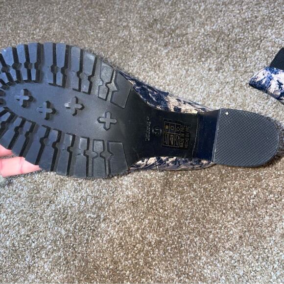 Kling Chelsea ankle fabric upper chunky block heel elastic blue floral SZ 7.5 - Picture 4 of 7